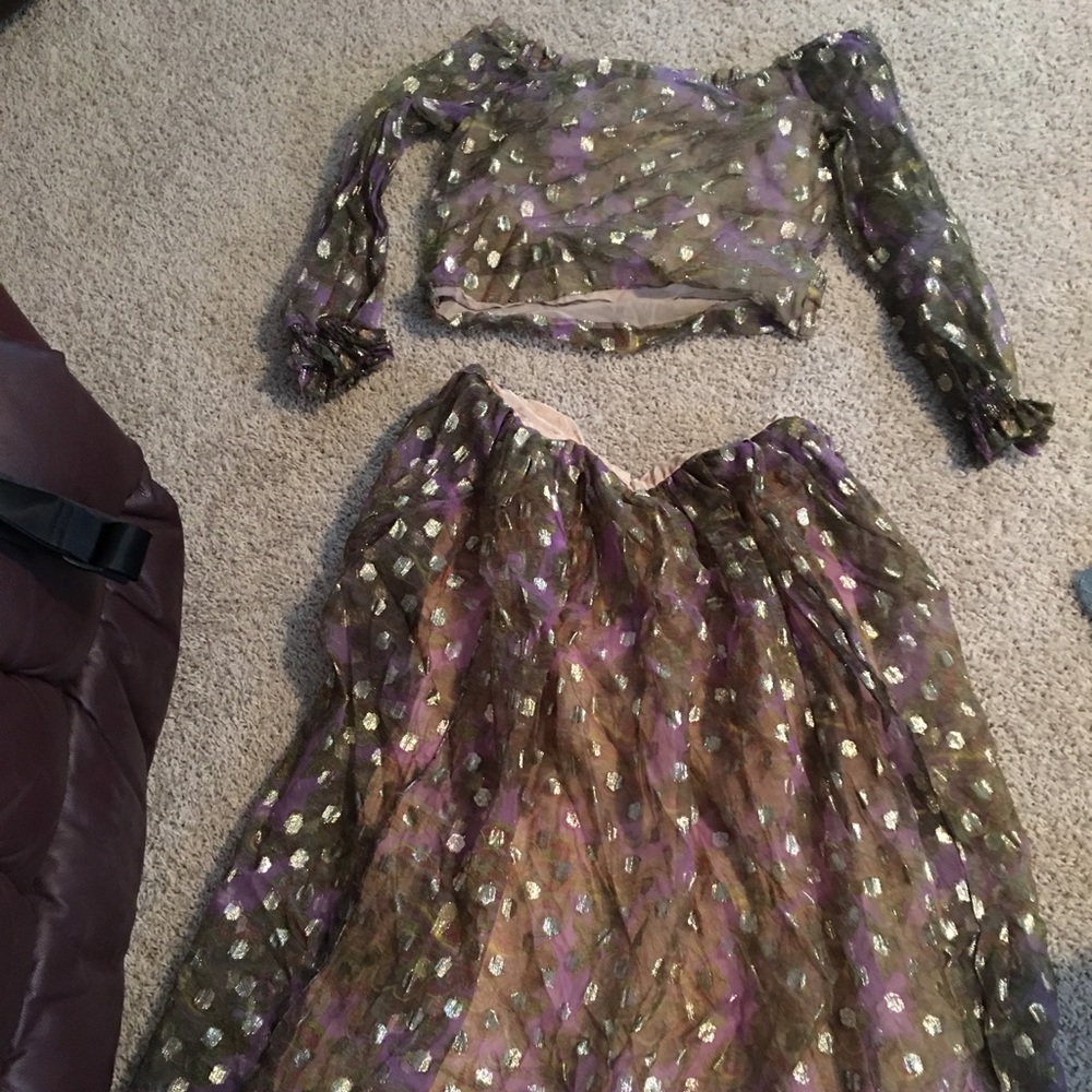 Crop too renaissance outift